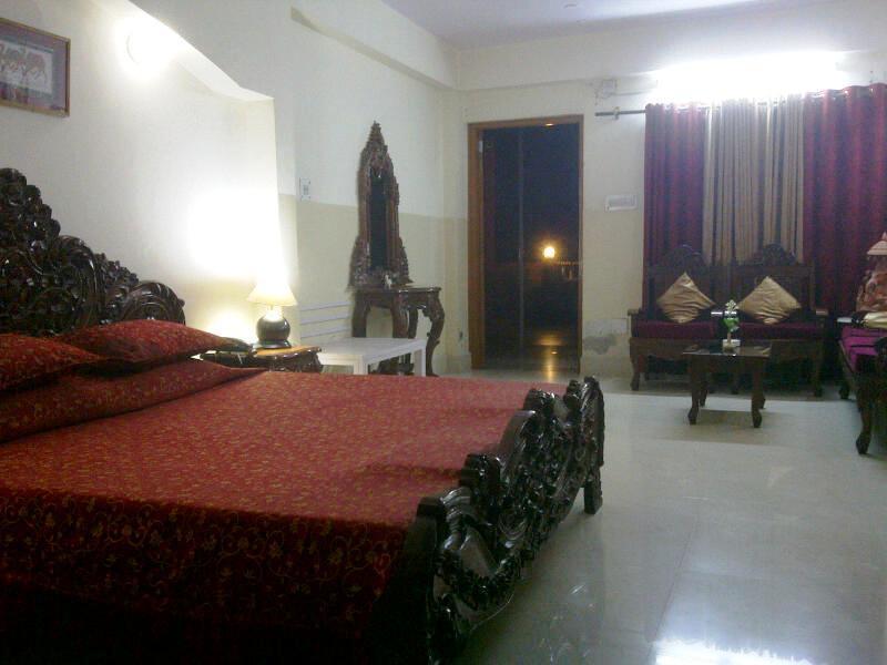 Aravali Clarks Inn Alwar Bilik gambar