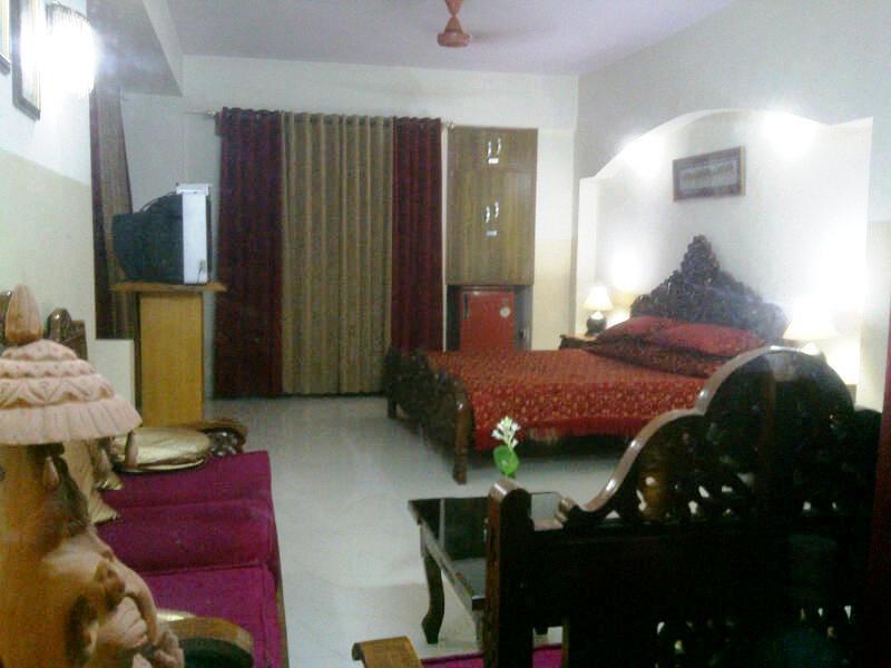 Aravali Clarks Inn Alwar Bilik gambar